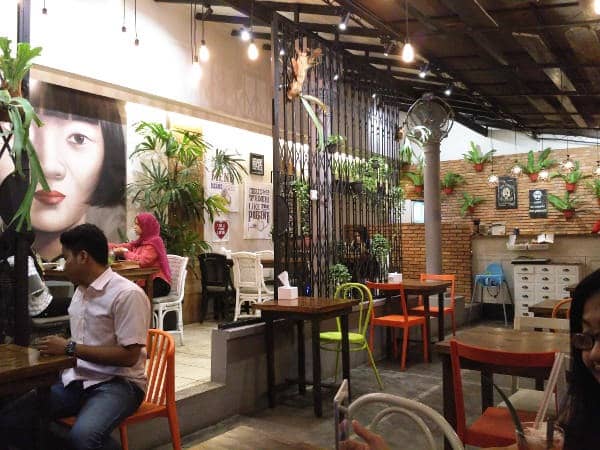 the garden cafe