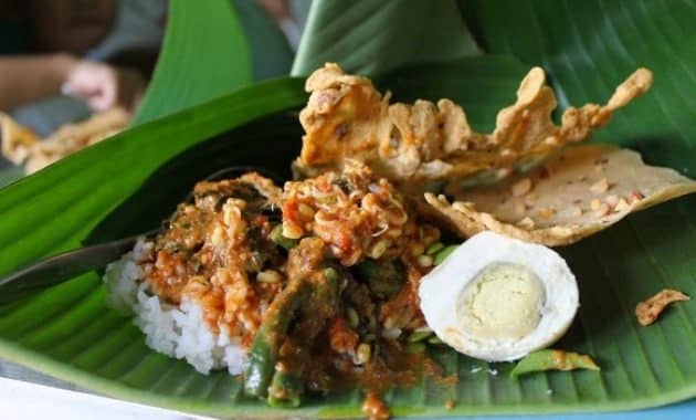 nasi pecel bledeg