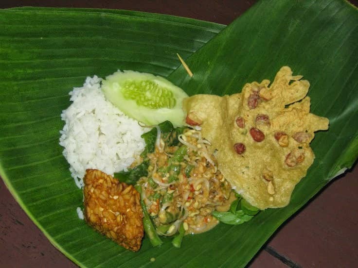 nasi pecel bledeg