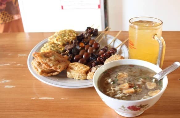 soto kudus djempol