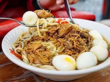 mie pitik bang azat surabaya
