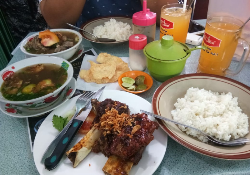 sop buntut bu leman