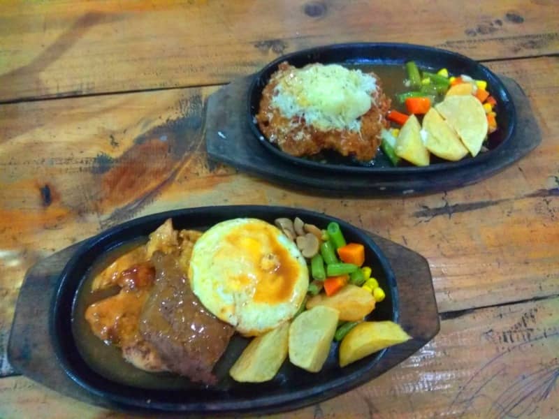 kampoeng steak gresik