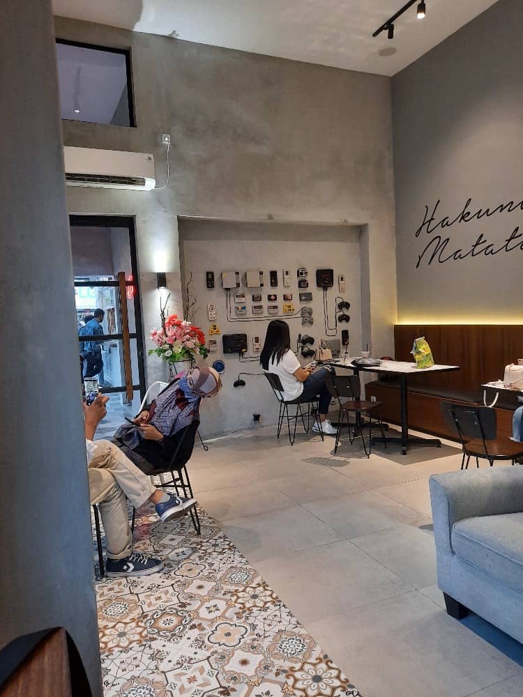 AADK Coffe and eatery rekomendasi cafe di Surabaya