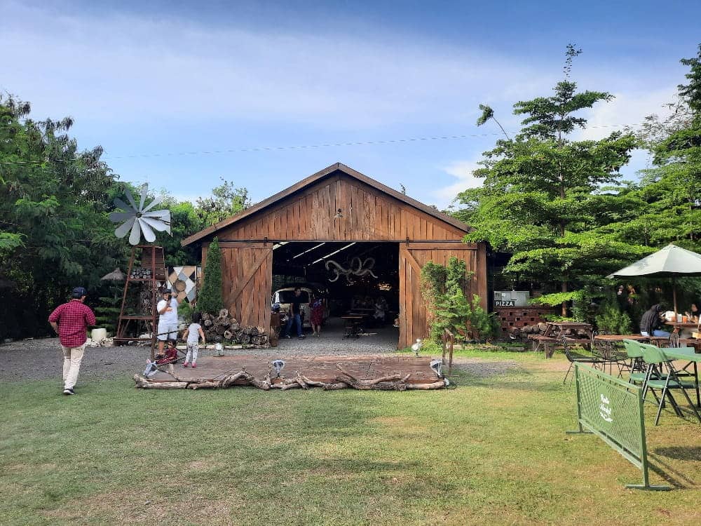 rekomendasi cafe di Surabaya