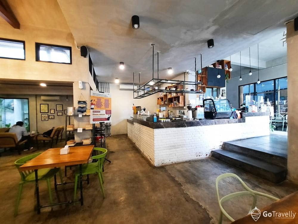 cafe terdekat