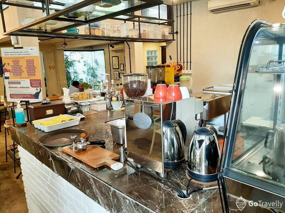 Libreria Eatery Surabaya