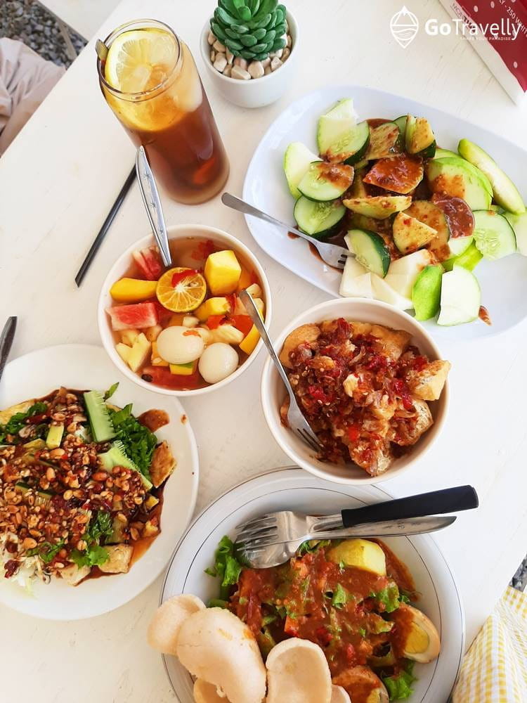 Rujakk Nyampleng