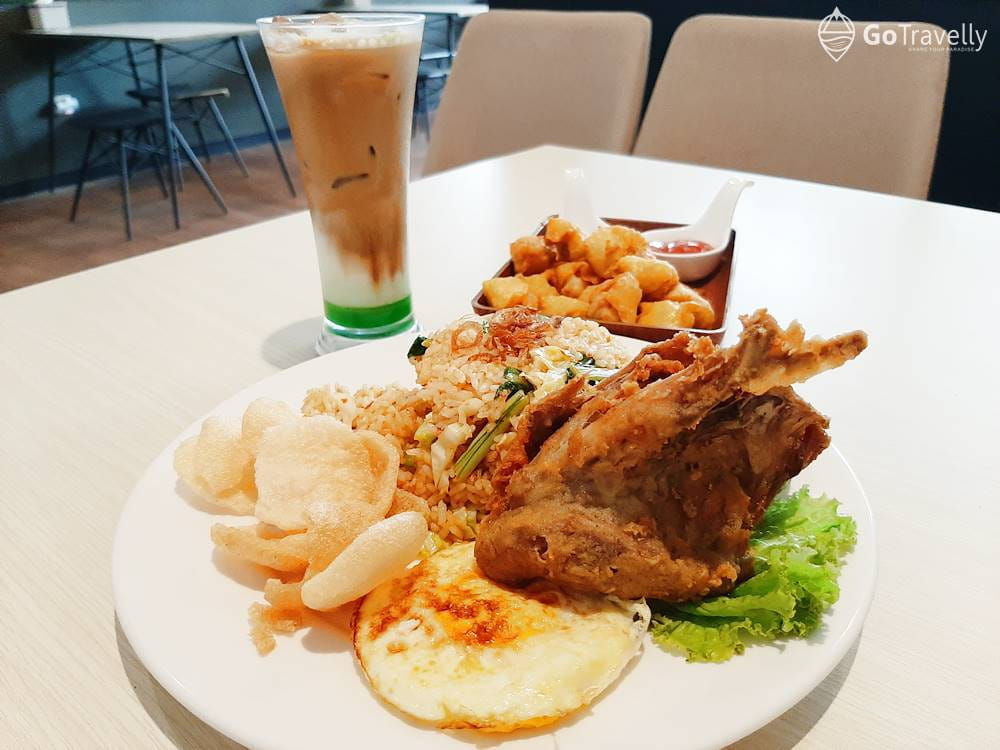 Cafe terkenal Surabaya
