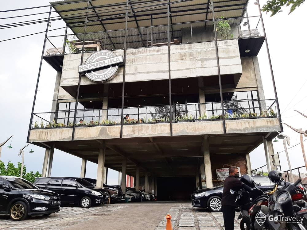 Republika Cafe and Resto, Cocok Buat Kumpul Bareng Sahabat Maupun Keluarga