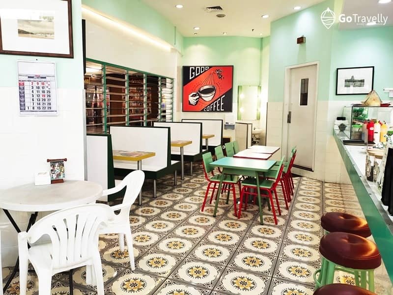 cafe baru royal plaza