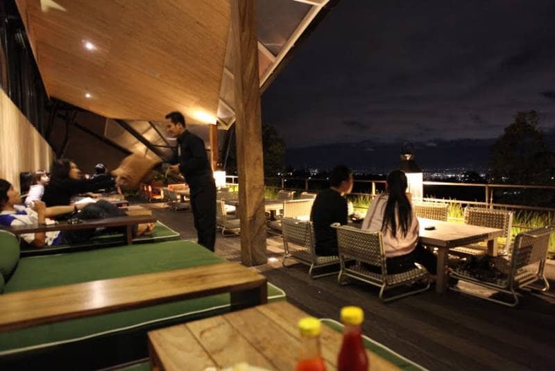 cafe di bandung