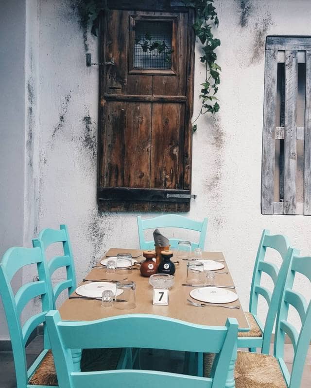 mezedaki santorini