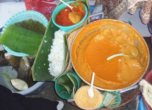 lontong romo gresik