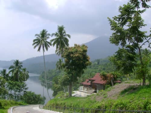 danau ranau sumatera selatan