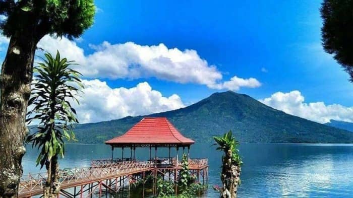 danau ranau sumatera selatan