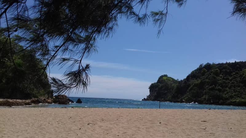 pantai pangi blitar