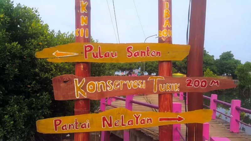 pantai syariah banyuwangi