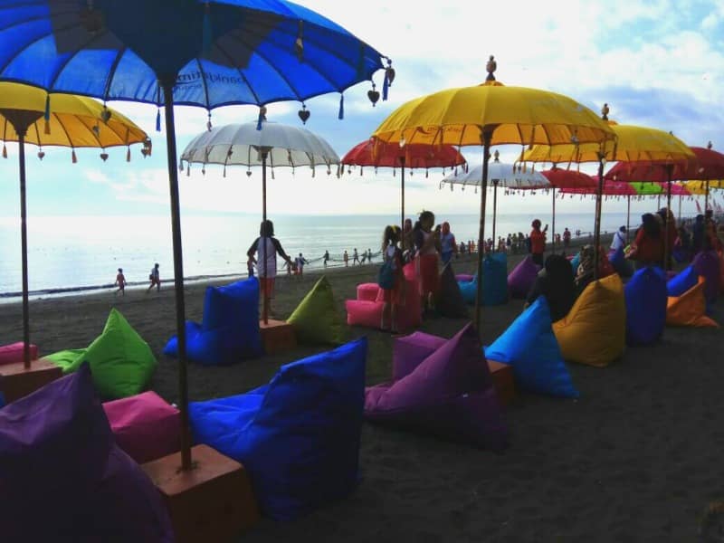 pantai syariah banyuwangi