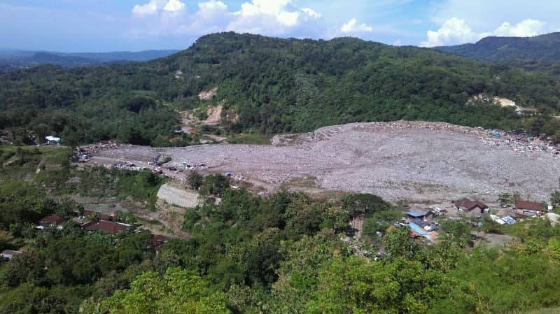 puncak sosok bawuran