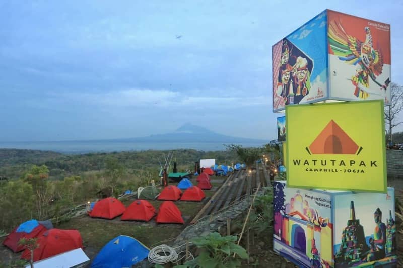 watu tapak campk hill
