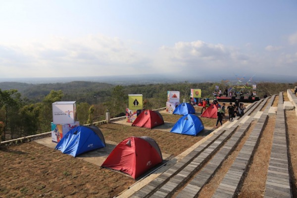 watu tapak campk hill
