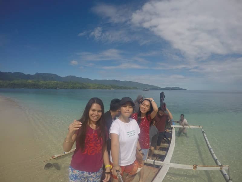 Pantai Maelang atau pulau tiga