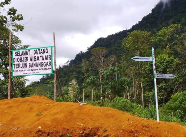 air terjun mananggar