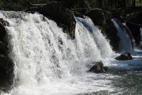 air terjun mananggar
