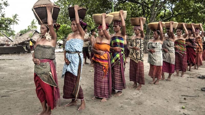 desa bayan lombok