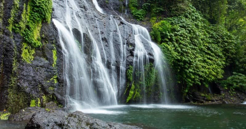 air terjun banyumala