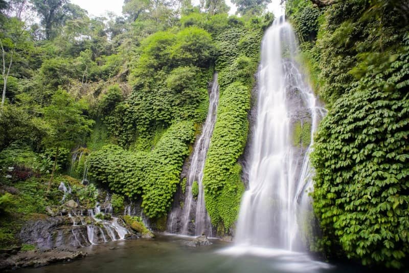 air terjun banyumala