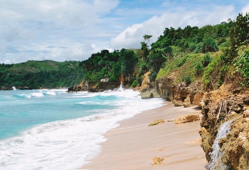 pantai pacar tulungagung