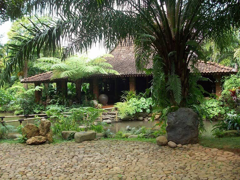 pemandian watu gunung ungaran