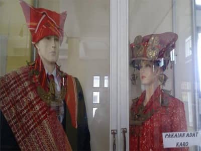 koleksi Museum Simalungun pematang siantar