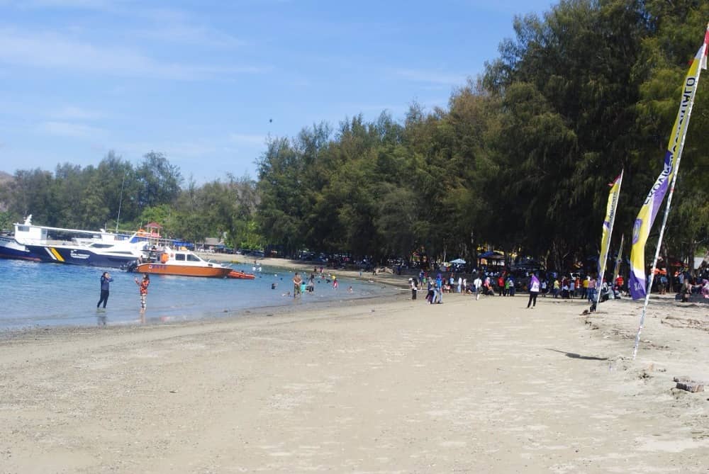 pantai bolihutuo gorontalo