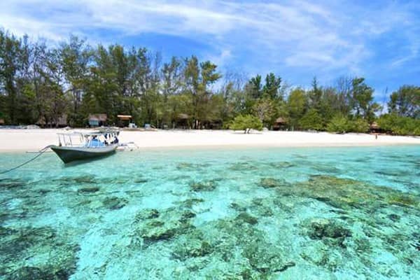 pantai bolihutuo gorontalo