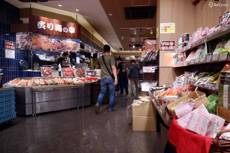 kuromon market osaka