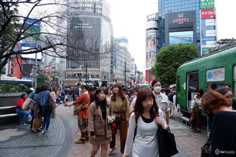 patung hachiko