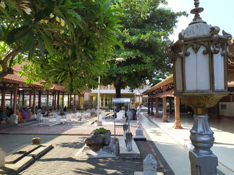 makam sunan maulana malik ibrahim