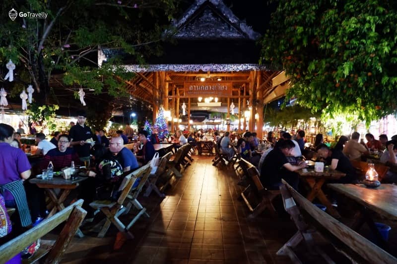 chiang rai night bazaar