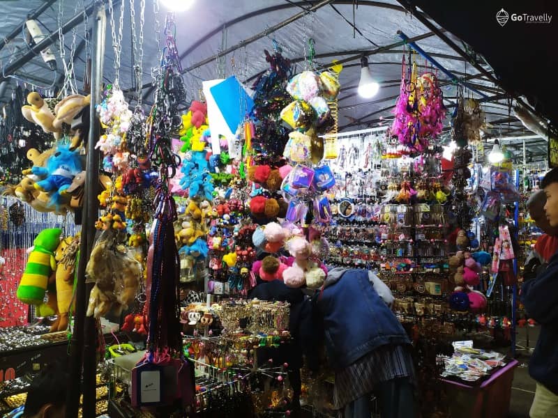 pasar laron batu