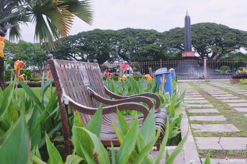alun alun tugu malang