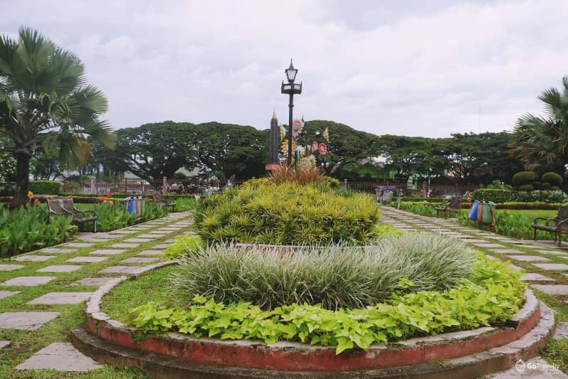 alun alun tugu malang