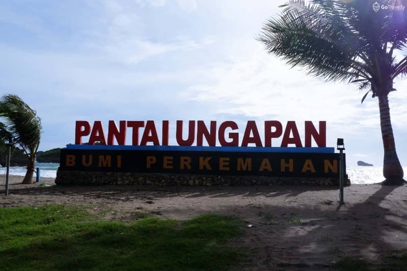 pantai ungapan bumi perkemahan