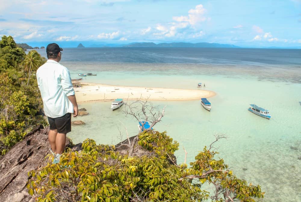 obyek Wisata Bahari Tapanuli Tengah