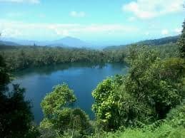 danau rana maluku
