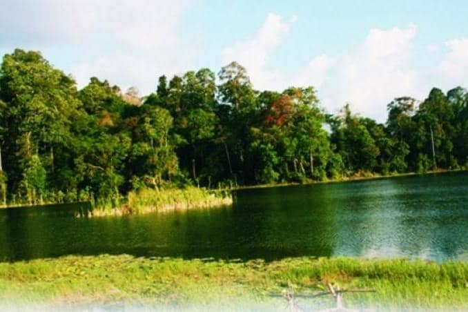 danau rana maluku