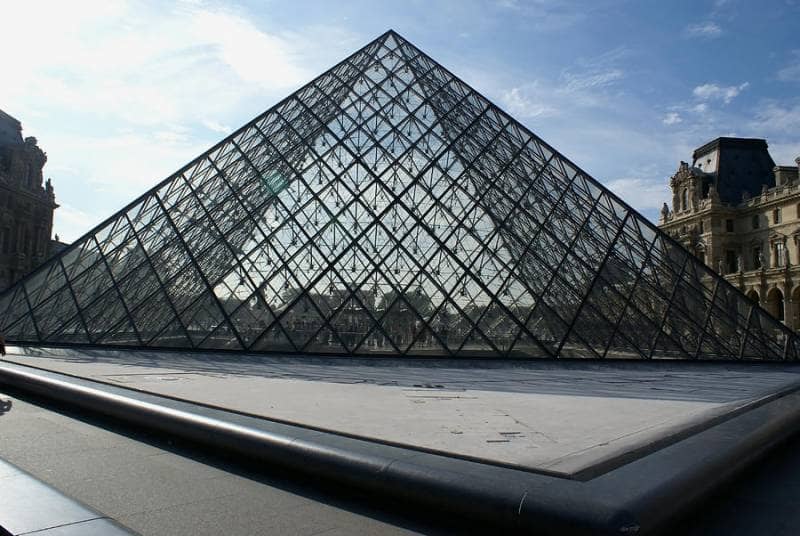 louvre museum paris