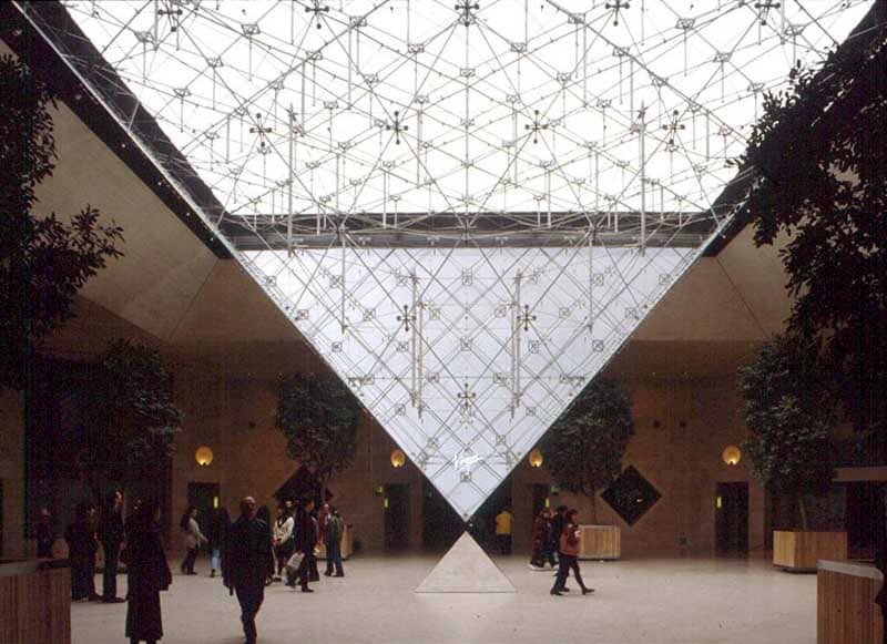 louvre museum paris